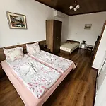 за гости - къща тончеви 3* 칼로페르