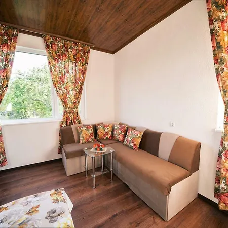 за гости - къща тончеви 3*