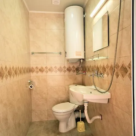 за гости - къща тончеви Guest house