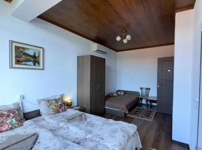 за гости - къща тончеви Guest house