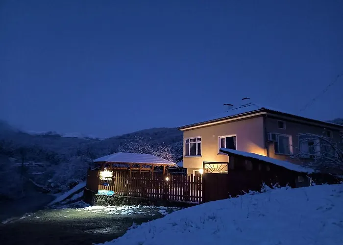 за гости - къща тончеви 3*