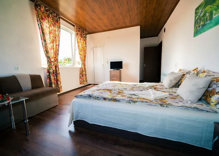 Guest house за гости - къща тончеви 3*