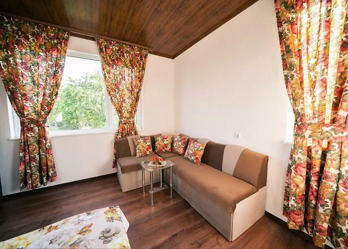 за гости - къща тончеви 3*