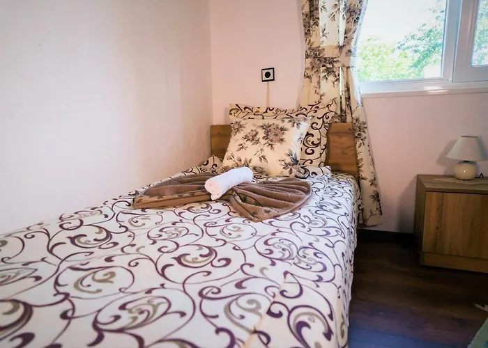за гости - къща тончеви Guest house Kalofer